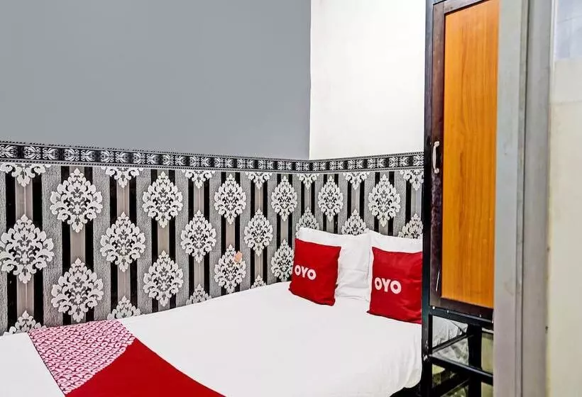 ホテル Oyo 91126 Kertajaya Residence Surabaya