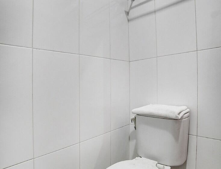 Otel Asri Residence Near Jalan Iskandar Muda Medan Mitra Reddoorz