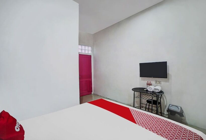 Otel Asri Residence Near Jalan Iskandar Muda Medan Mitra Reddoorz