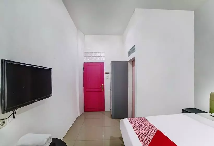 ホテル Asri Residence Near Jalan Iskandar Muda Medan Mitra Reddoorz