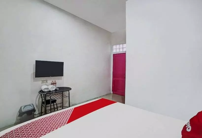 ホテル Asri Residence Near Jalan Iskandar Muda Medan Mitra Reddoorz