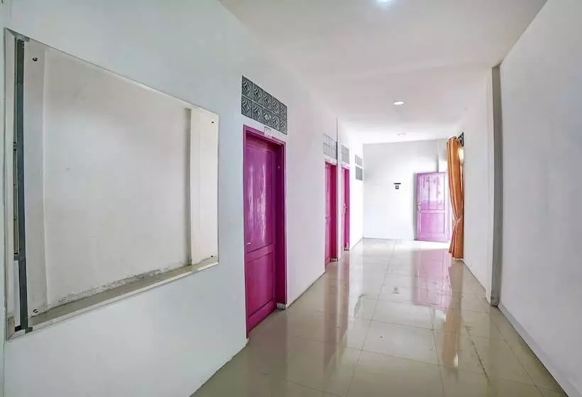 ホテル Asri Residence Near Jalan Iskandar Muda Medan Mitra Reddoorz