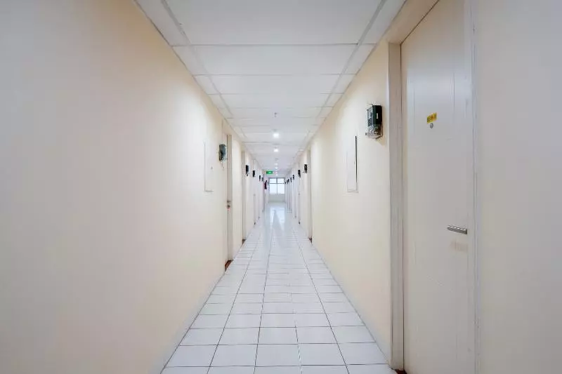 هتل Oyo 91139 Skyland Bogorienze Apartment