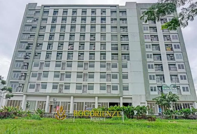 هتل Oyo 91139 Skyland Bogorienze Apartment