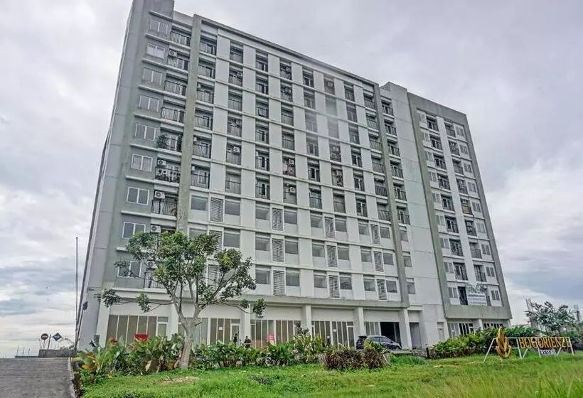 هتل Oyo 91139 Skyland Bogorienze Apartment