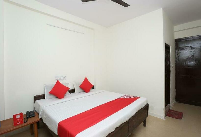 فندق Oyo 28260  Ganga Sagar