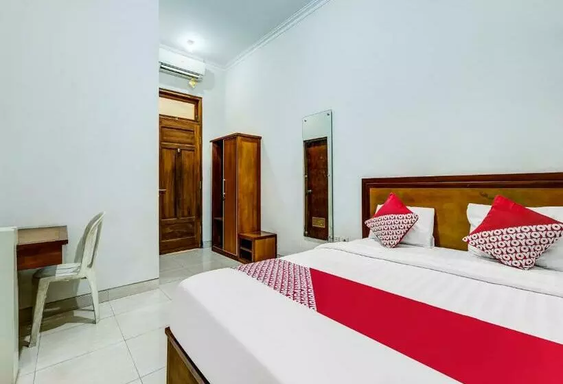 هتل Oyo 91075 Sambisari Residence Syariah