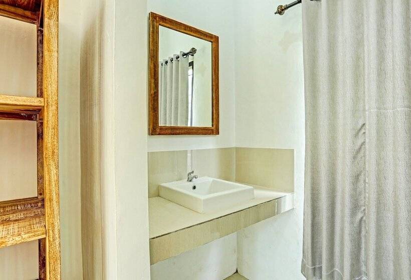 호텔 Oyo 91123 Madhava 108