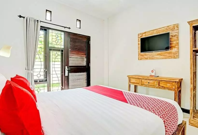 Hotelli Oyo 91123 Madhava 108