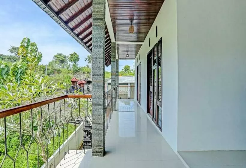 Hotelli Oyo 91123 Madhava 108