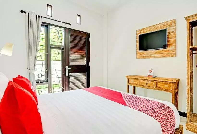 Hotelli Oyo 91123 Madhava 108