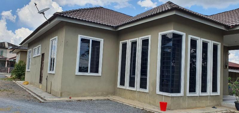 فندق Oyo Home 90496 Delima Homestay