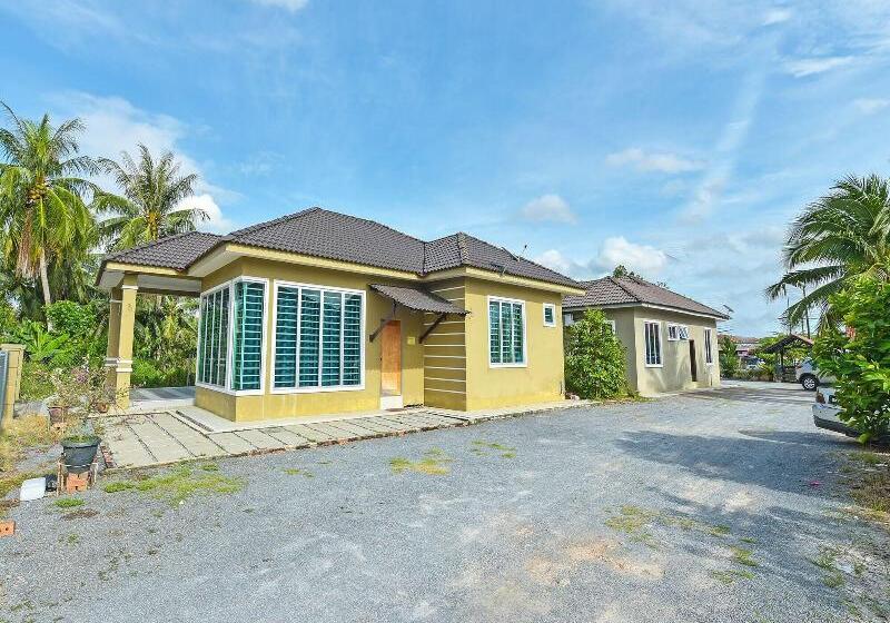 فندق Oyo Home 90496 Delima Homestay