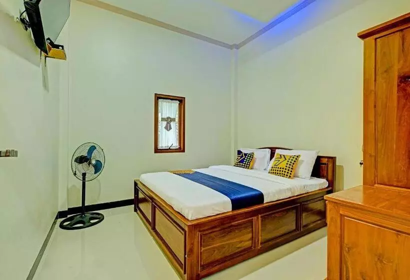 Hotelli Spot On 91095 Desa Wisata Conto