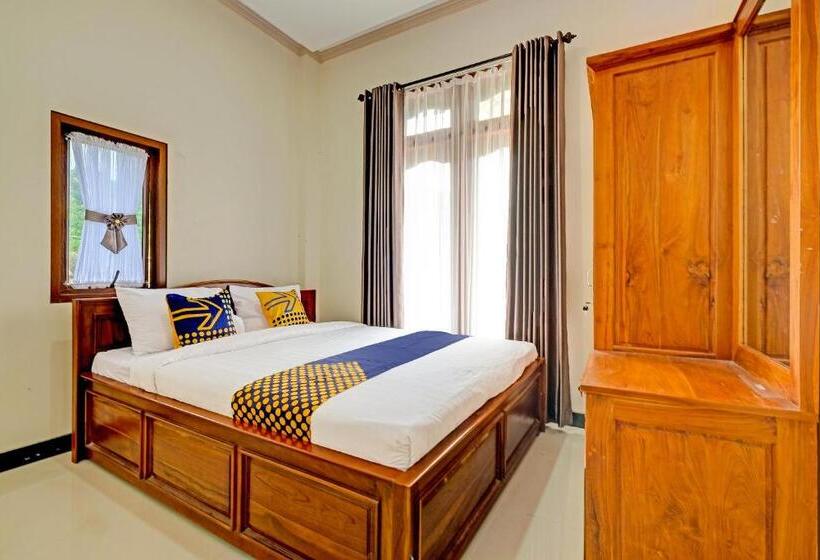 Отель Spot On 91095 Desa Wisata Conto