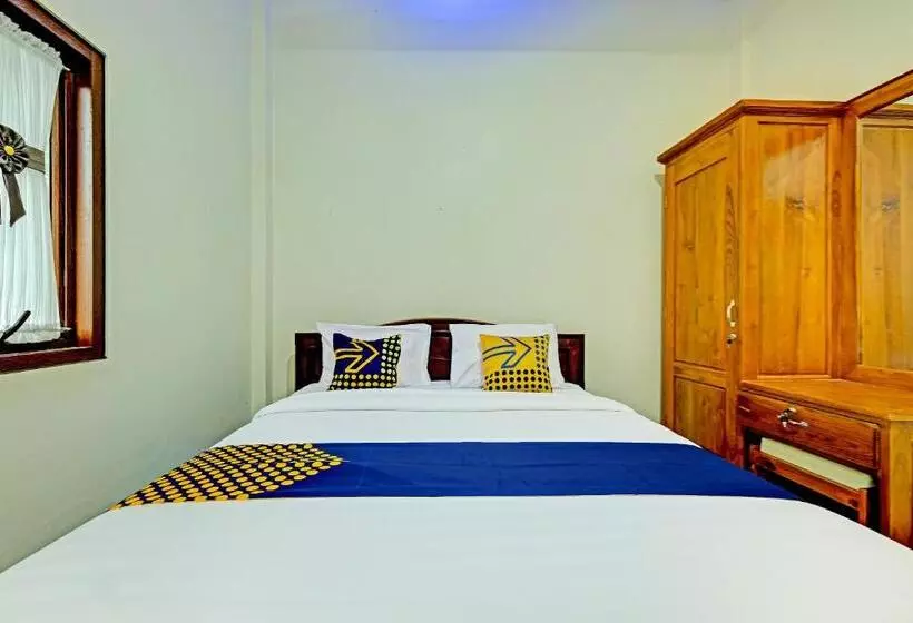 Hotelli Spot On 91095 Desa Wisata Conto