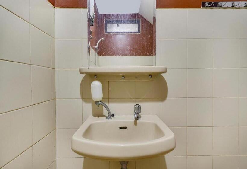 בית מלון כפרי Spot On 91107 Villa Galaxy Resort