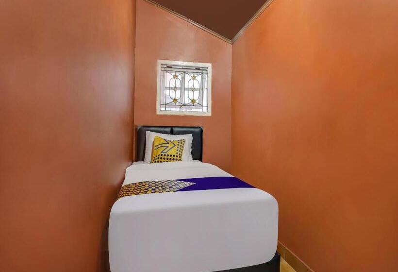 בית מלון כפרי Spot On 91107 Villa Galaxy Resort