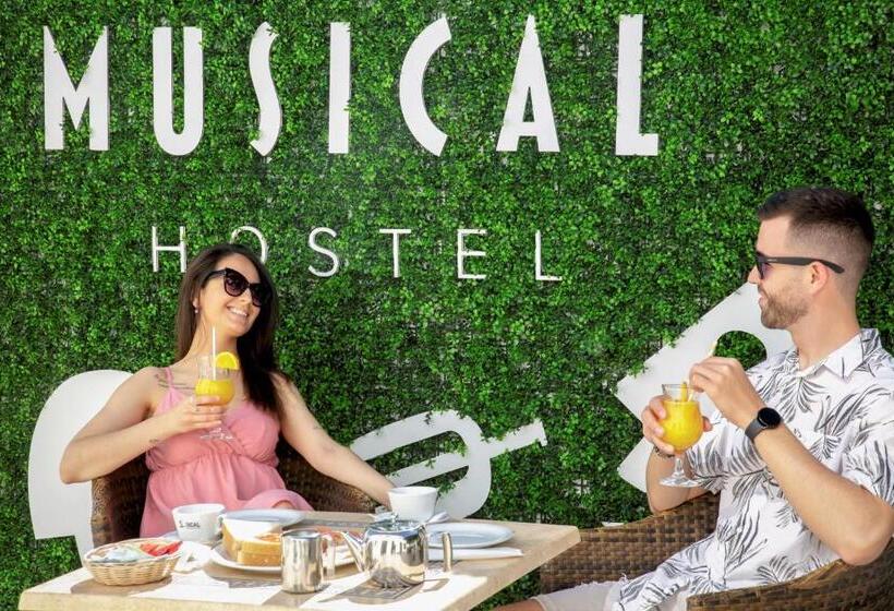 Musical Hostel