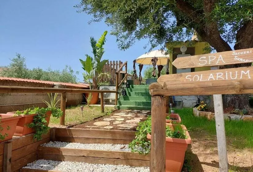ペンション Parco Esmeralda   Family Residence E Breakfast