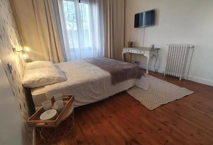 ベッドアンドブレックファースト La Maison De La Côte Des Légendes