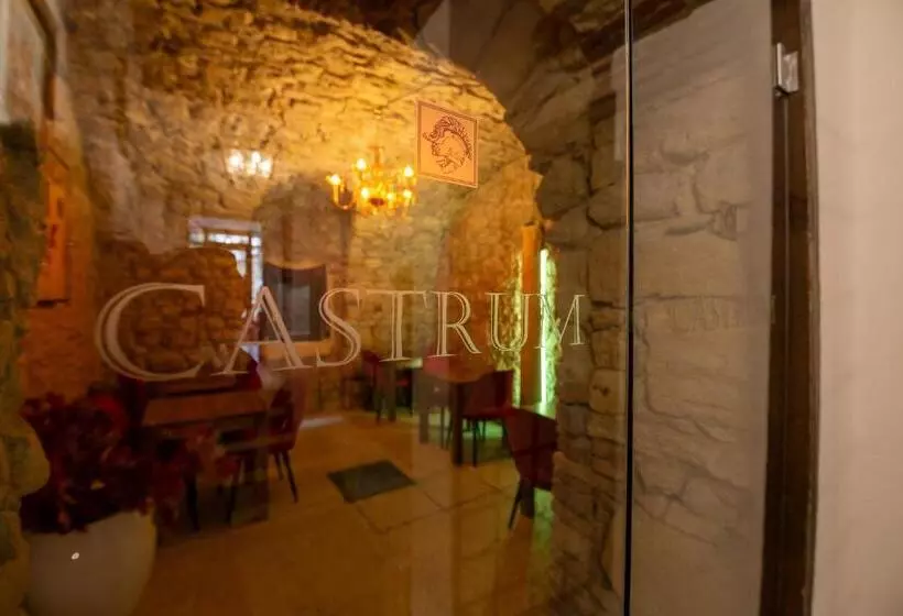 Hotelli Castrum Wine Relais