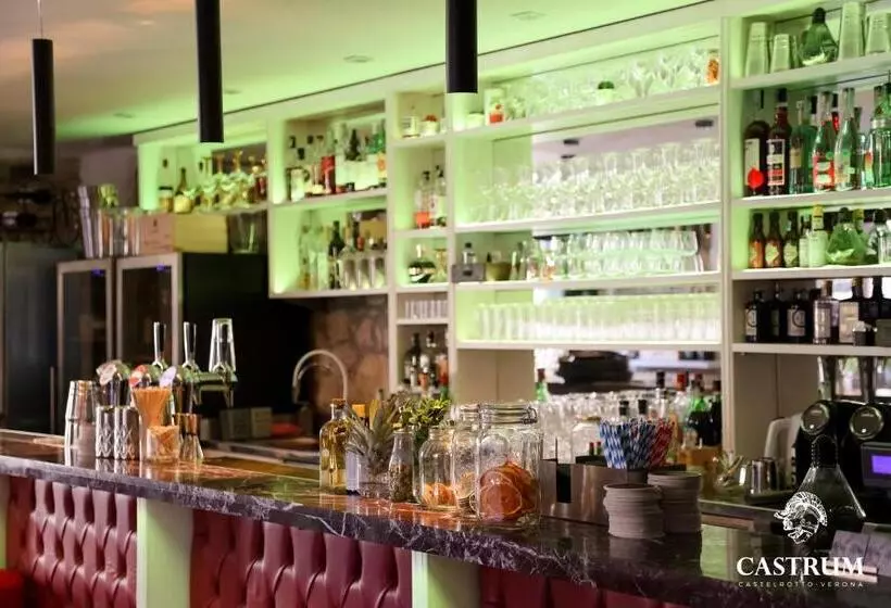 Hotelli Castrum Wine Relais