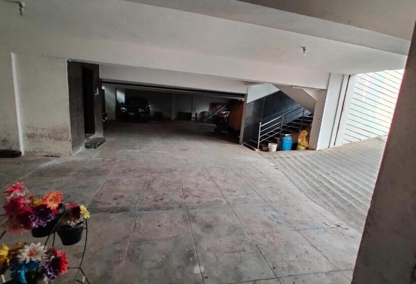 هتل Gangavaram Residency