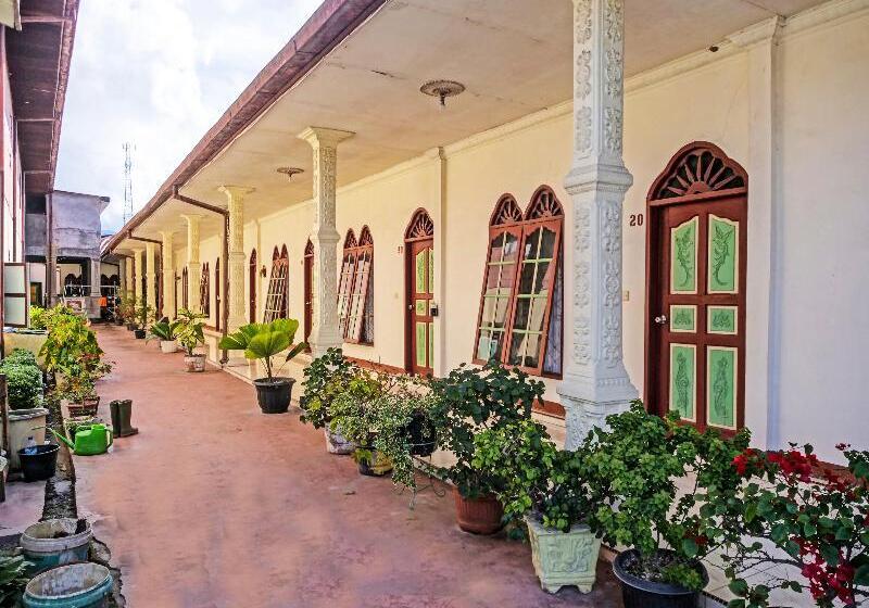 فندق Oyo 91061 Glory Tarutung