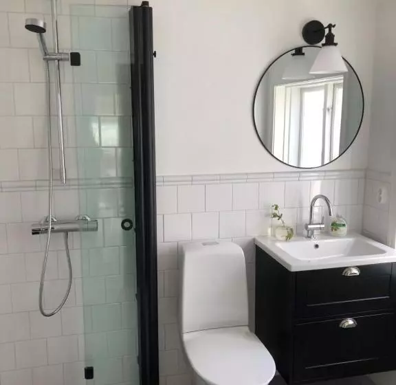 ユースホステル ångbåten   New Buildt Double Rooms In The Center Of Gränna With Separate Entrance