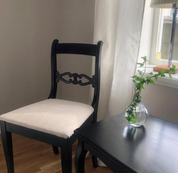 هاستل ångbåten New Buildt Double Rooms In The Center Of Gränna With Separate Entrance