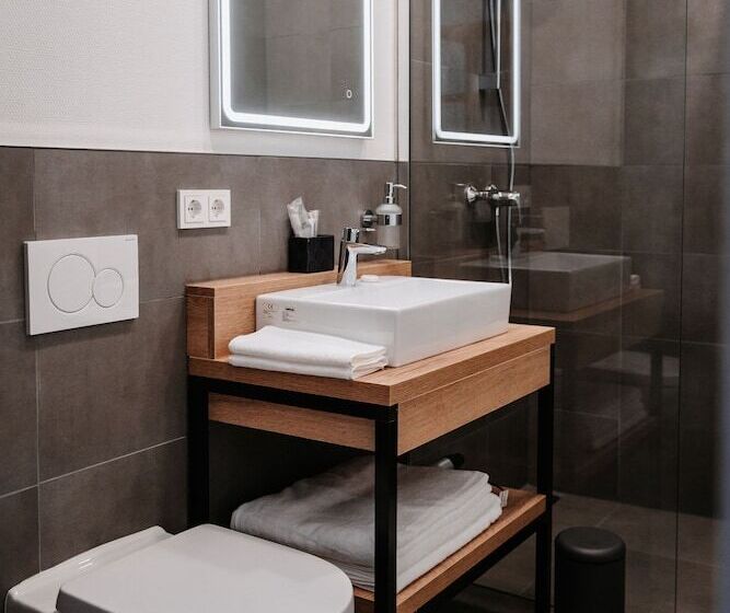 هتل Step Inn The Fair