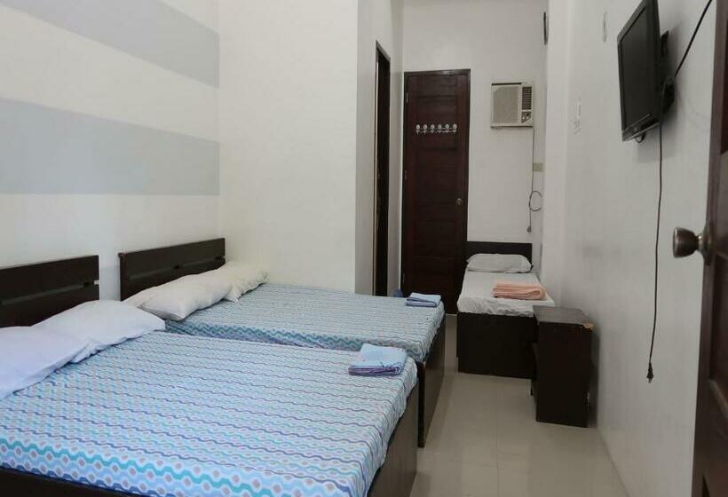 Pensiune Dannykaela Transient House