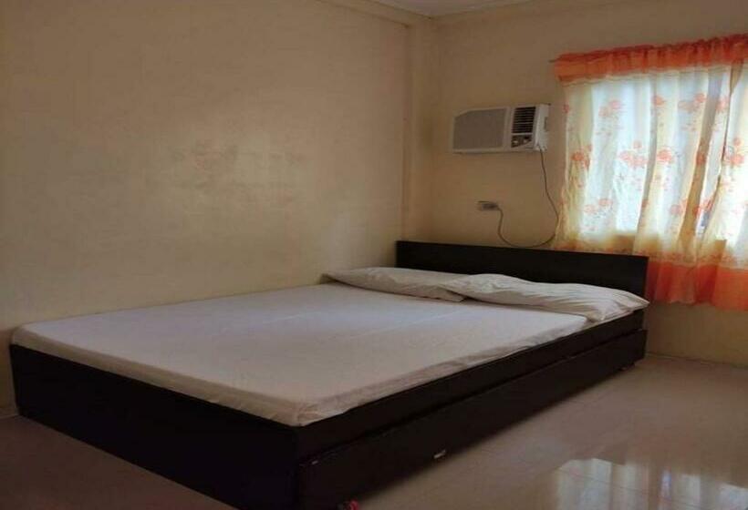 Pensiune Dannykaela Transient House