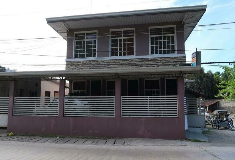 Pensiune Dannykaela Transient House