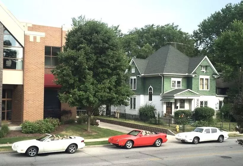 Majatalo The Avanti Houses