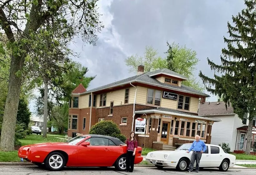 Majatalo The Avanti Houses