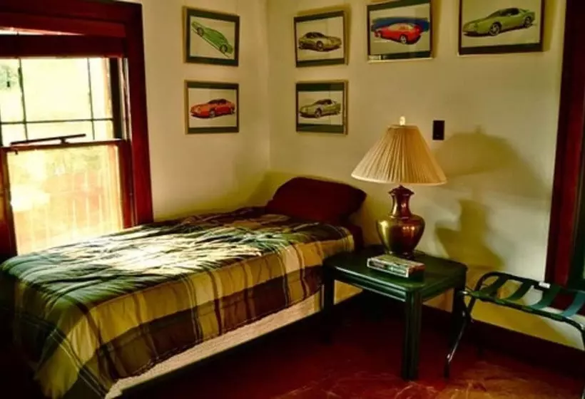 Majatalo The Avanti Houses