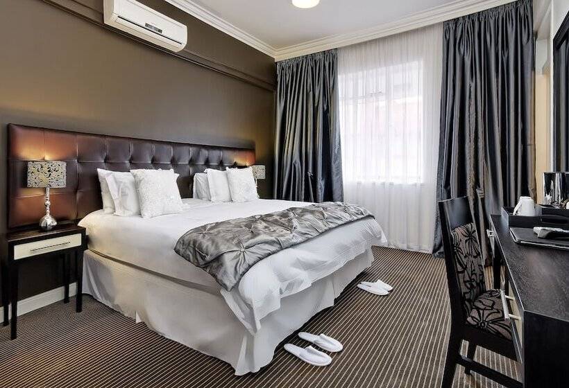 Отель Ascot Boutique