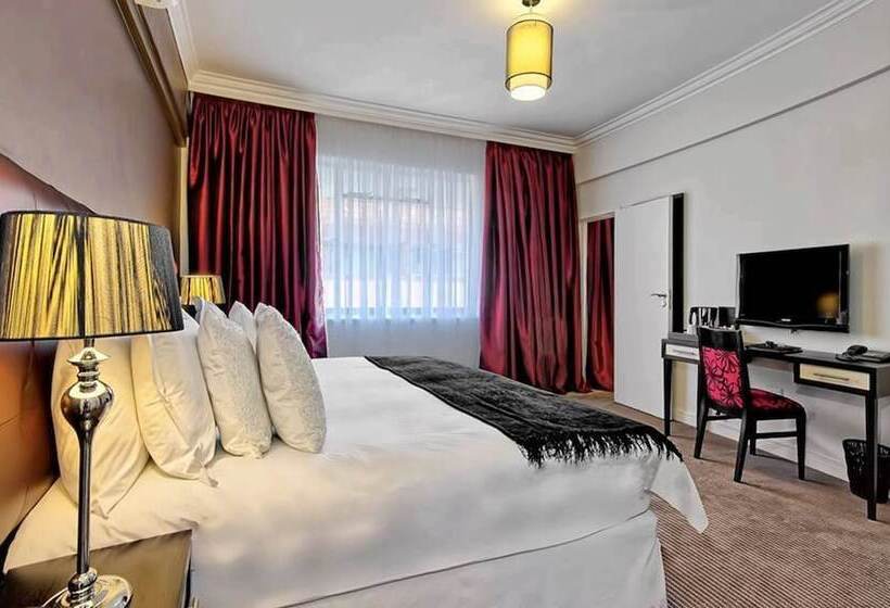 Отель Ascot Boutique