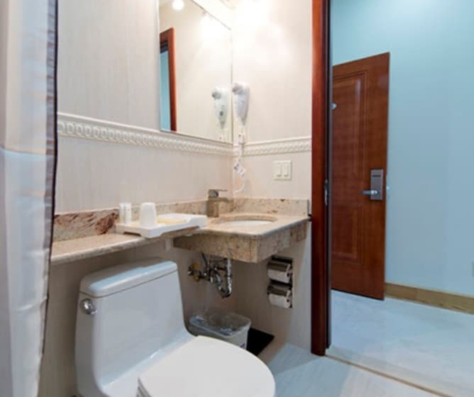 Asiatic Hotel   Flushing