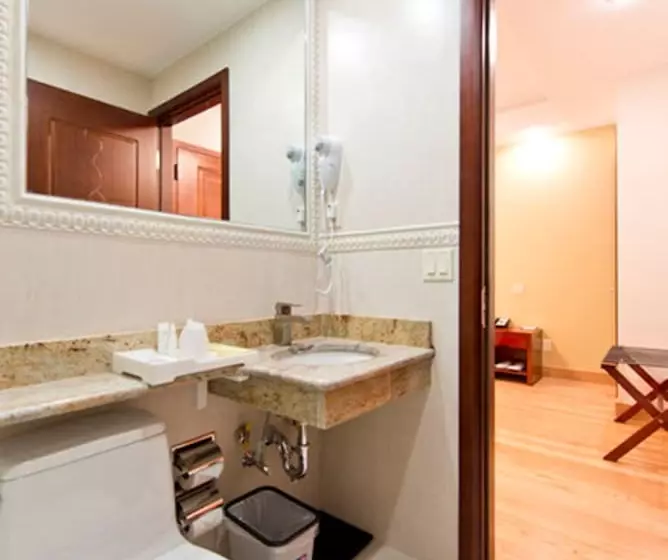 Asiatic Hotel   Flushing