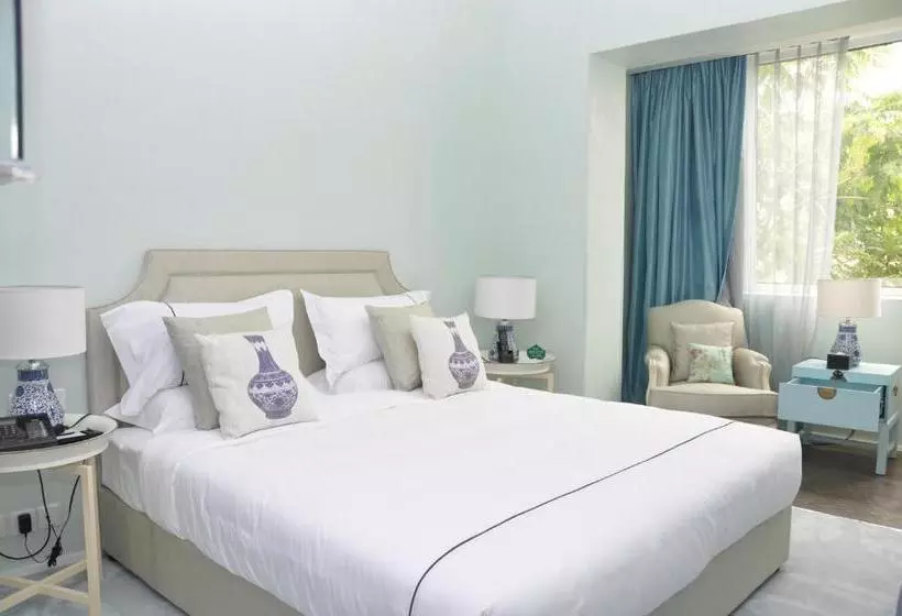 هتل Springs Valley