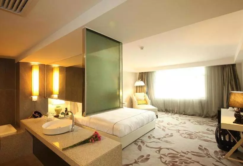 هتل Springs Valley