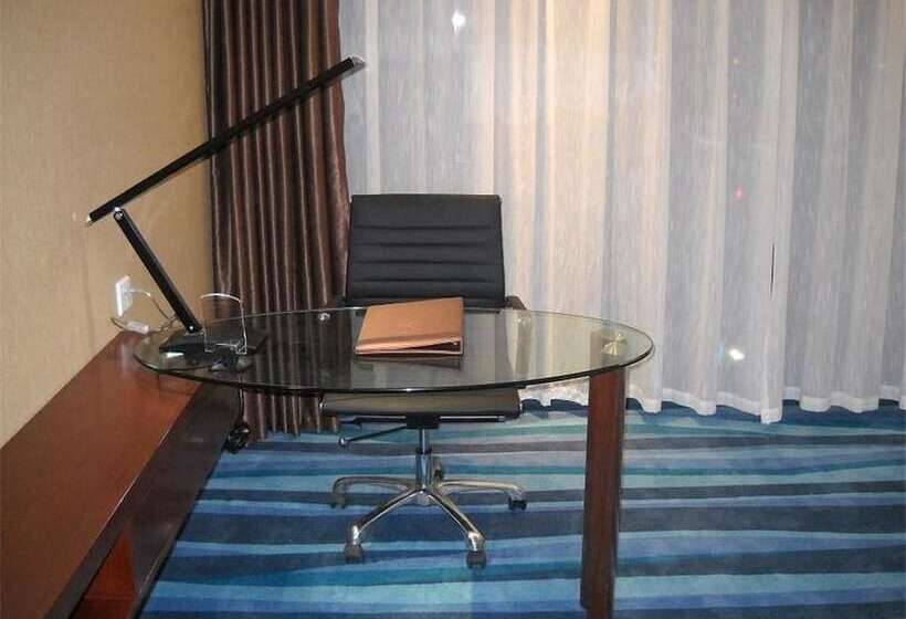 Отель Metropolo Shijiazhuang Yuhua