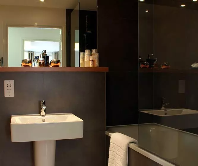 בית מלון כפרי Phoenix Heights