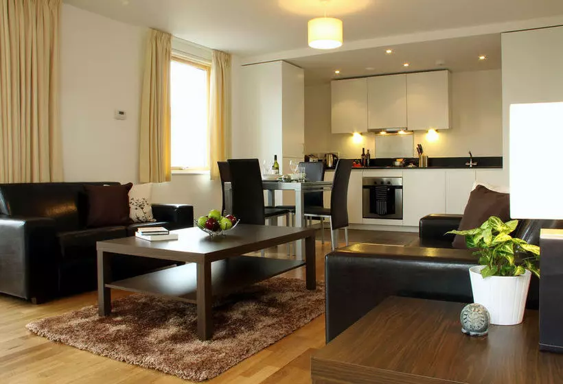 בית מלון כפרי Phoenix Heights