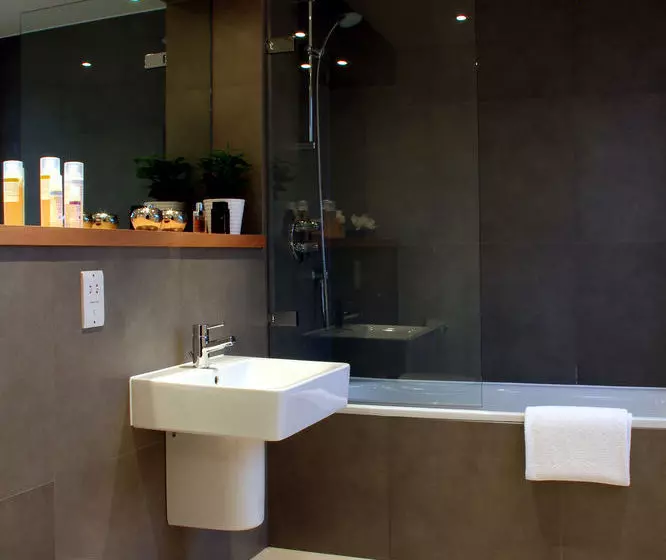 בית מלון כפרי Phoenix Heights