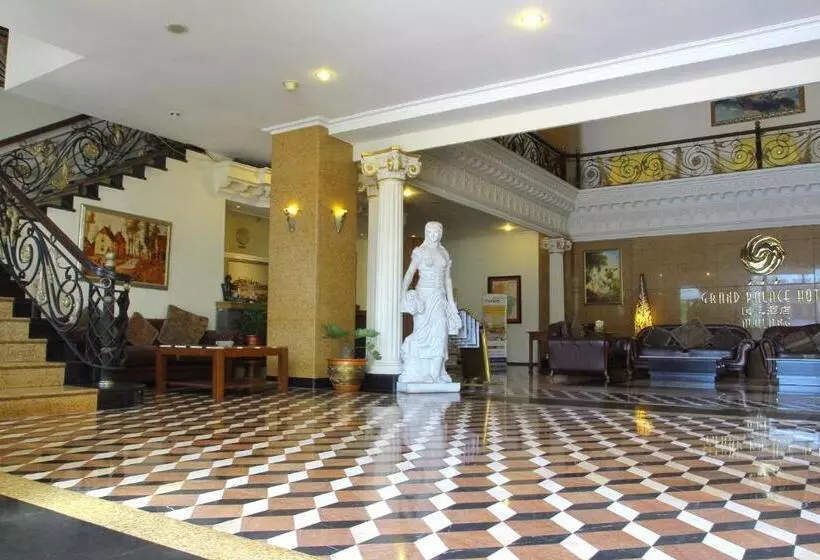 The Grand Palace Hotel Malang