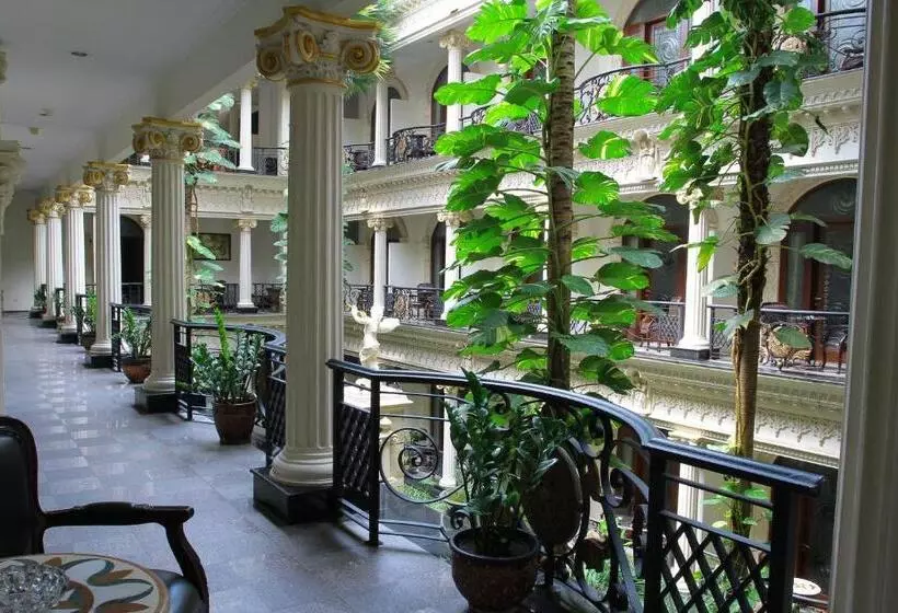 The Grand Palace Hotel Malang